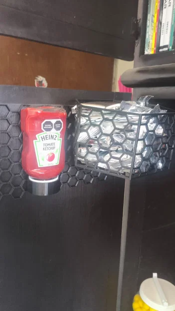 Giá treo chai tương cà HSW - Giải pháp thông minh cho căn bếp gọn gàng - Image 1