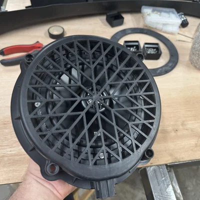 Vòng đệm loa Porsche Cayman 987.1: Chuyển đổi từ sub 8 inch sang loa 2-way 6.5 inch