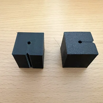 Đệm chặn cáp phanh tay (Emergency Brake Cable Spacers)