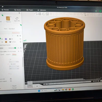 Ống cắm bút đa năng để bàn – Thiết kế in 3D không cần support
