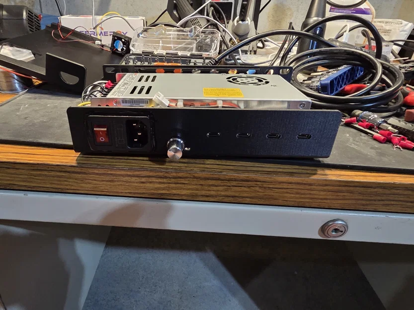 10 Inch Rack USB-C PDU tích hợp quạt làm mát - Image 6