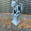 Gargoyle on a pedestal (Gargoyle trên bệ đá) - Thumbnail 1