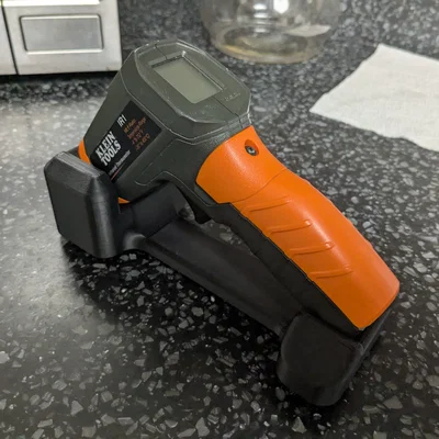 Đế giữ nhiệt kế Klein Tools IR1 - Phụ kiện 3D tiện lợi cho bàn làm việc