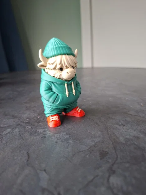 Highland Hype Beast - Chú bò cực chất - Image 3