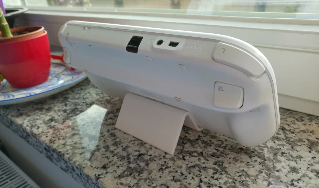 Giá đỡ tay cầm Wii U - Image 2