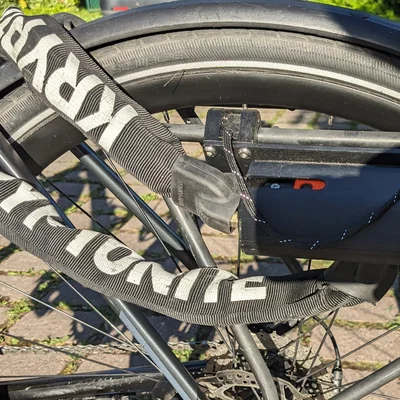 Giá treo khóa xe đạp Kryptonite Evolution 4 1090 cho túi Pannier