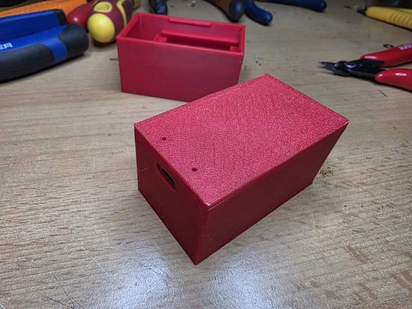 Vỏ hộp (Case) cho ESP32 + CC1101 - Image 1