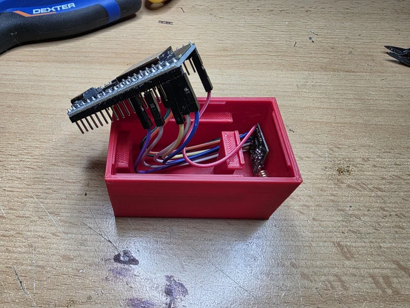 Vỏ hộp (Case) cho ESP32 + CC1101 - Image 2