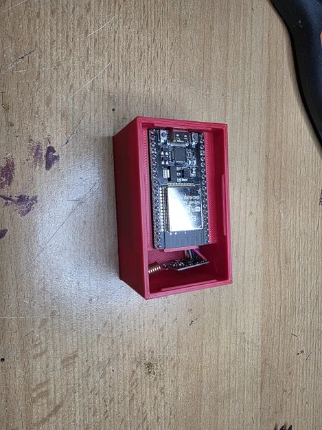 Vỏ hộp (Case) cho ESP32 + CC1101 - Image 3