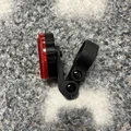 Giá đỡ AirTag tích hợp đèn phản quang cho xe đạp - Thumbnail 5