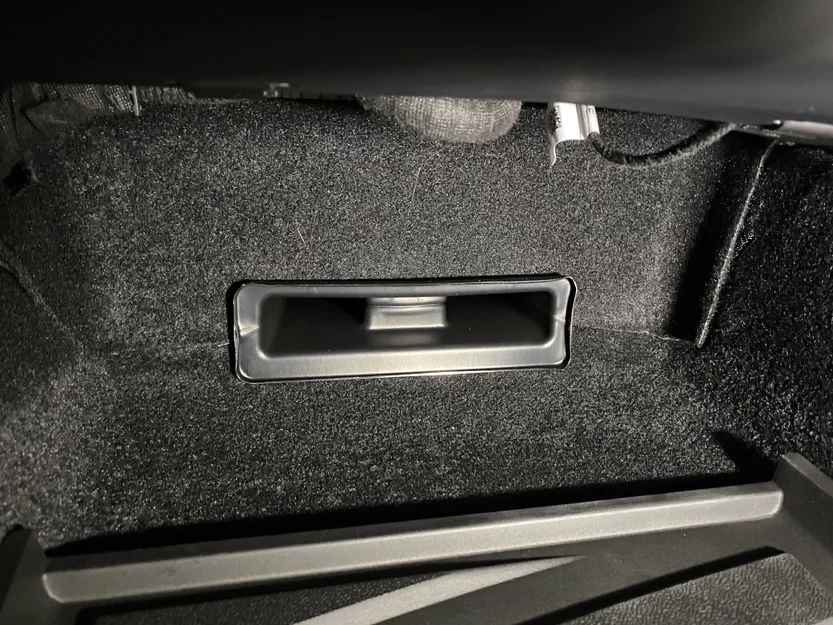 Nắp lưới che khe gió (dạng cắm, lắp khít) cho Tesla Model Y 2026 (Jupiter Premium) - Image 2