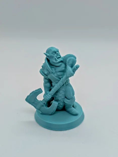 Mô hình Orc Berserker cầm rìu hai tay - In FDM không cần support - Image 1