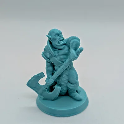 Mô hình Orc Berserker cầm rìu hai tay - In FDM không cần support