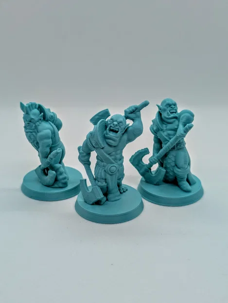 Mô hình Orc Berserker cầm rìu hai tay - In FDM không cần support - Image 3