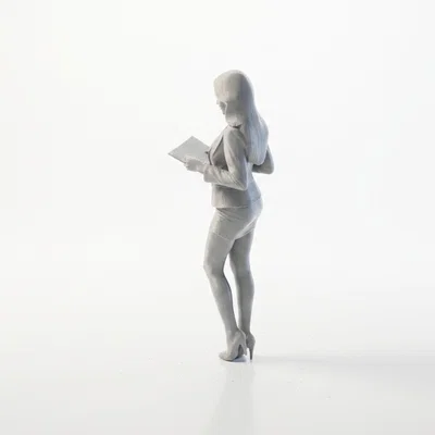 Tượng Nữ Doanh Nhân - Mô hình 3D trang trí văn phòng sang trọng