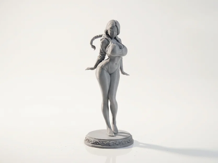 Tượng Mô Hình Nữ Quyến Rũ Mặc Quần Short In 3D - Image 2
