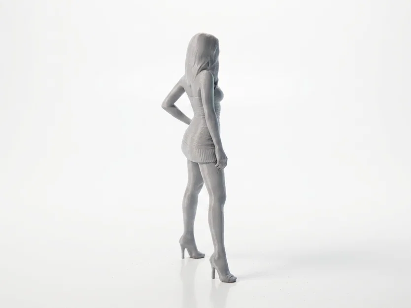 Mô hình tượng cô gái váy ngắn in 3D - Image 3