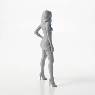 Mô hình tượng cô gái váy ngắn in 3D
