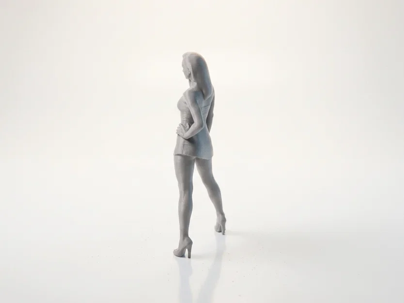 Mô hình tượng cô gái váy ngắn in 3D - Image 4