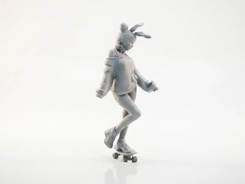 Mô hình cô gái trượt ván 3D (Skateboard Girl Figurine) - Image 2