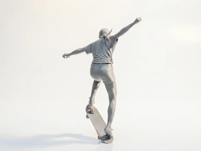 Mô hình nữ vận động viên trượt ván 3D (Skateboarding Lady Figurine) - Image 3