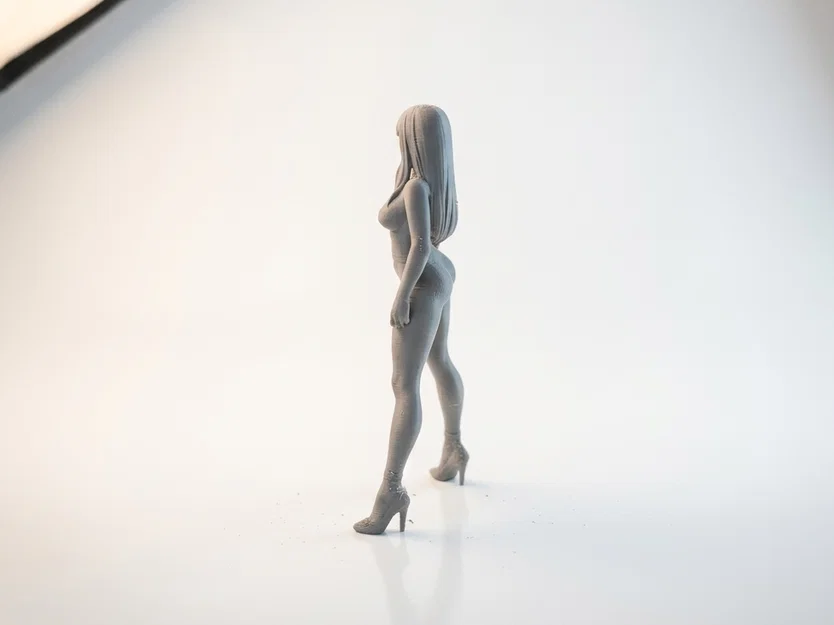 Mô hình 3D nhân vật nữ thanh mảnh, sẵn sàng để in - Image 4