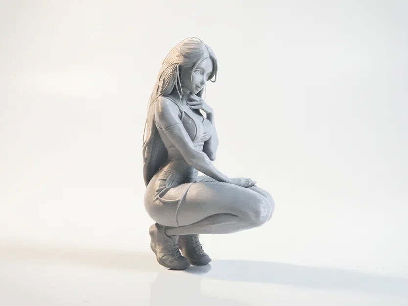 Mô hình 3D Nữ Vận động viên Squat (Athletic Woman Squatting Figurine) - Image 2