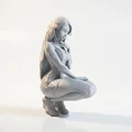 Mô hình 3D Nữ Vận động viên Squat (Athletic Woman Squatting Figurine) - Thumbnail 2