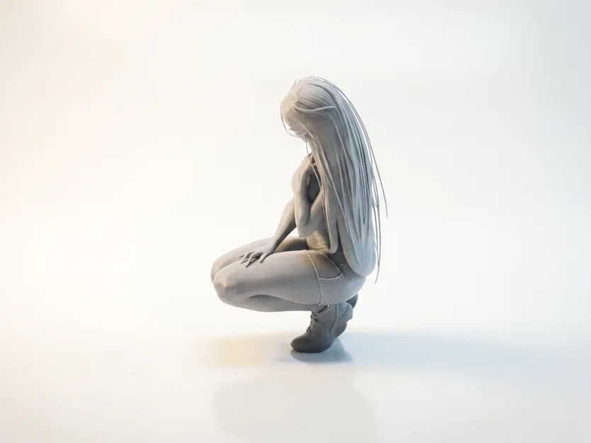 Mô hình 3D Nữ Vận động viên Squat (Athletic Woman Squatting Figurine) - Image 4