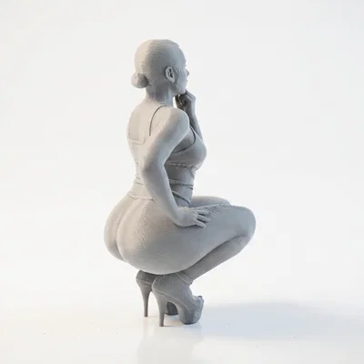 Mô hình tượng nữ ngồi xổm (Squatting Figure) có thể in 3D