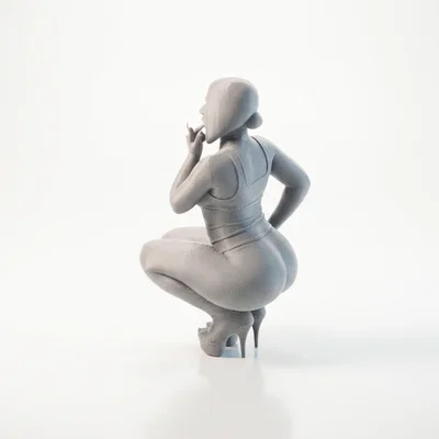 Mô hình tượng nữ ngồi xổm (Squatting Figure) có thể in 3D