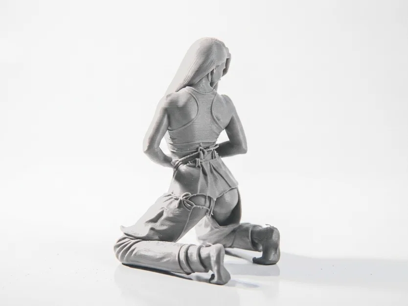Mô hình Nữ nhân vật Ngồi xổm in 3D (STL) - Image 2