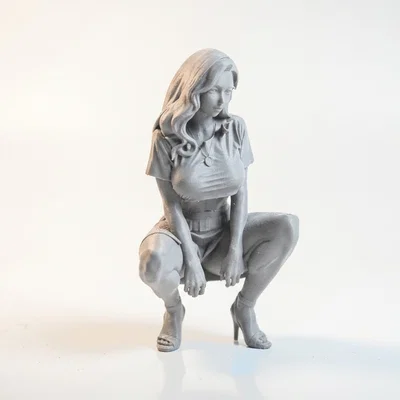 Mô hình 3D tượng nữ giới Squatting Lady