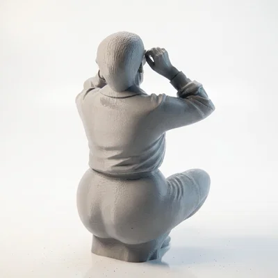 Mô hình 3D bà cụ ngồi suy tư - File in 3D nghệ thuật