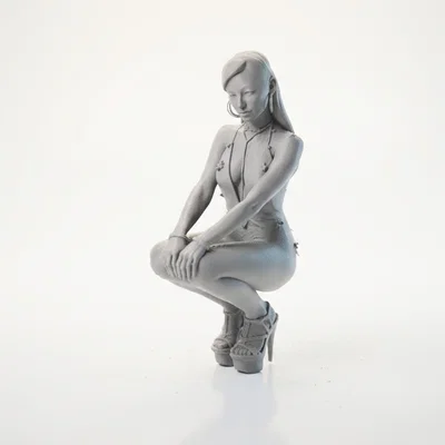 Mô hình tượng cô gái ngồi xổm - File 3D in ấn nghệ thuật