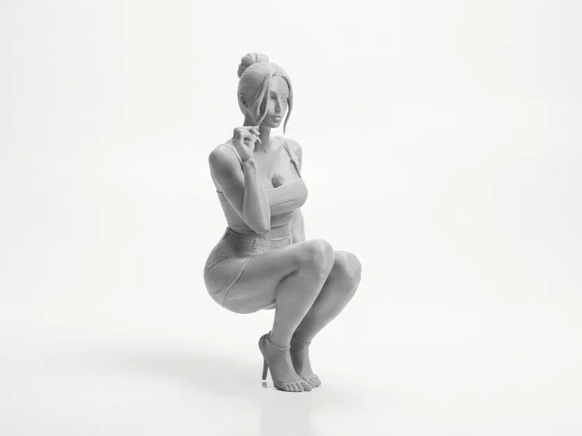 Mô hình 3D tượng nữ ngồi xổm - Squatting Lady Figurine - Image 2