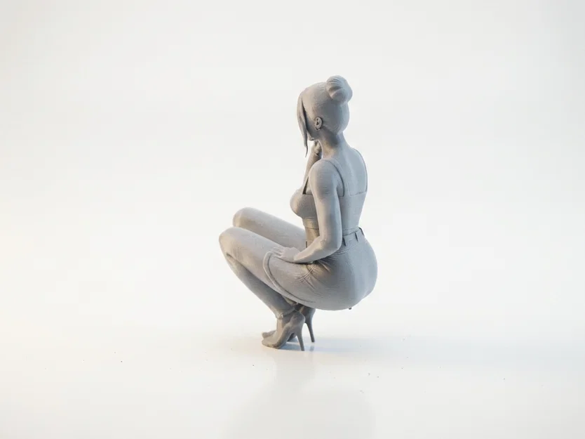 Mô hình 3D tượng nữ ngồi xổm - Squatting Lady Figurine - Image 4