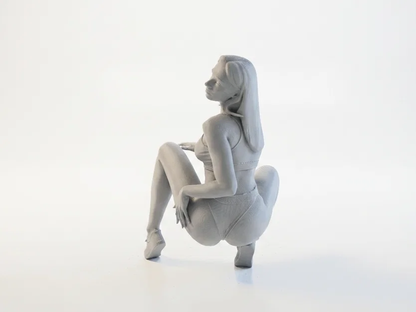Mô hình tượng nữ ngồi xổm - File in 3D nghệ thuật - Image 1