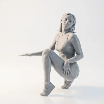 Mô hình tượng nữ ngồi xổm - File in 3D nghệ thuật