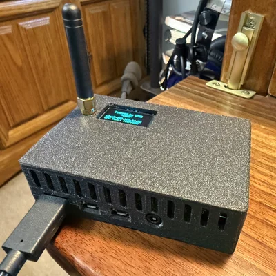 Vỏ case Raspberry Pi 4B tùy chỉnh có khe gắn MMDVM Hotspot
