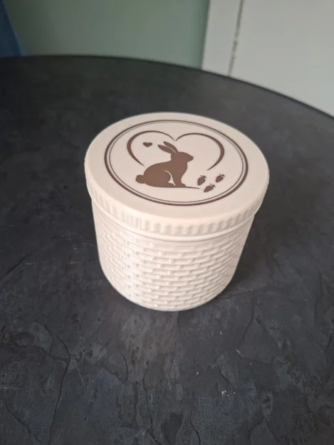 Bunny Treat Keeper – Hộp Đựng Bánh Thưởng Cho Thỏ - Image 1