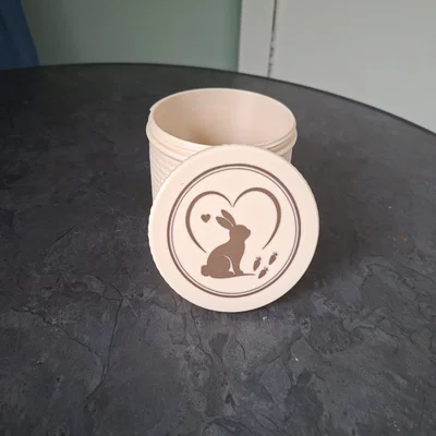 Bunny Treat Keeper – Hộp Đựng Bánh Thưởng Cho Thỏ
