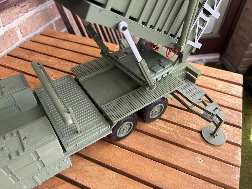 Mô hình Bệ phóng tên lửa Patriot tỉ lệ 1:16 (Bản in 3D) - Image 13