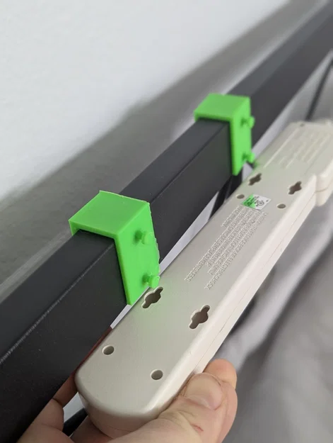 Giá treo ổ cắm điện gắn khung giường (Power Strip Bed Frame Mount) - Image 2