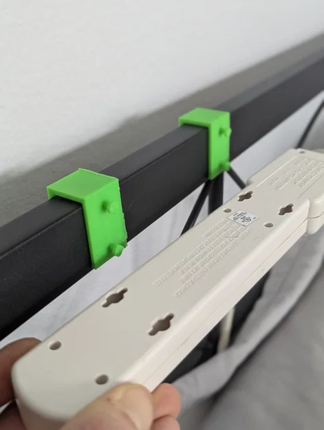 Giá treo ổ cắm điện gắn khung giường (Power Strip Bed Frame Mount) - Image 3