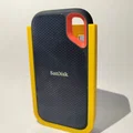 Vỏ bảo vệ và bộ cất giữ cáp cho ổ cứng SanDisk Extreme 1TB - Thumbnail 1