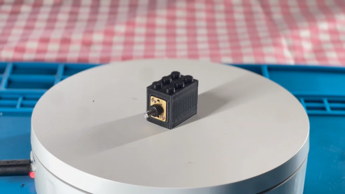Ngàm 3D in cho động cơ N20 tích hợp vào Lego cực đơn giản - Image 1