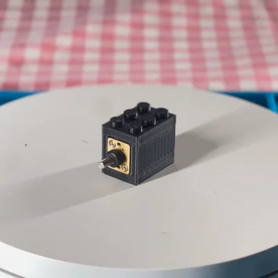 Ngàm 3D in cho động cơ N20 tích hợp vào Lego cực đơn giản