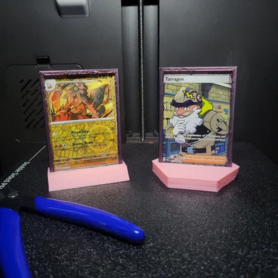 Giá đỡ trưng bày thẻ bài Pokémon (Card Display)
