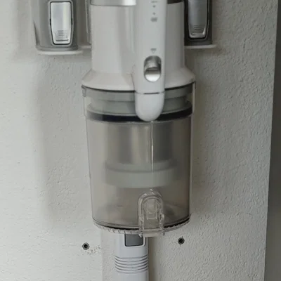 Giá treo tường cho máy hút bụi Grundig VCP 3929 tích hợp khay phụ kiện